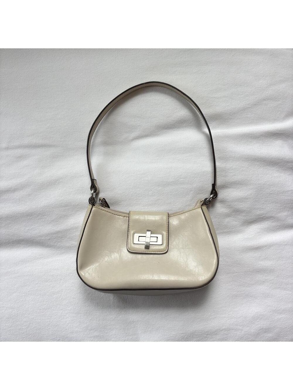 Vintage 90s Y2K Off White Cream Leather Shoulder Bag Turn Lock Baguette Purse